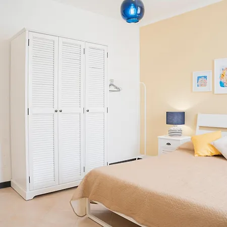 Vespa Apartments Moneglia Zimmer foto