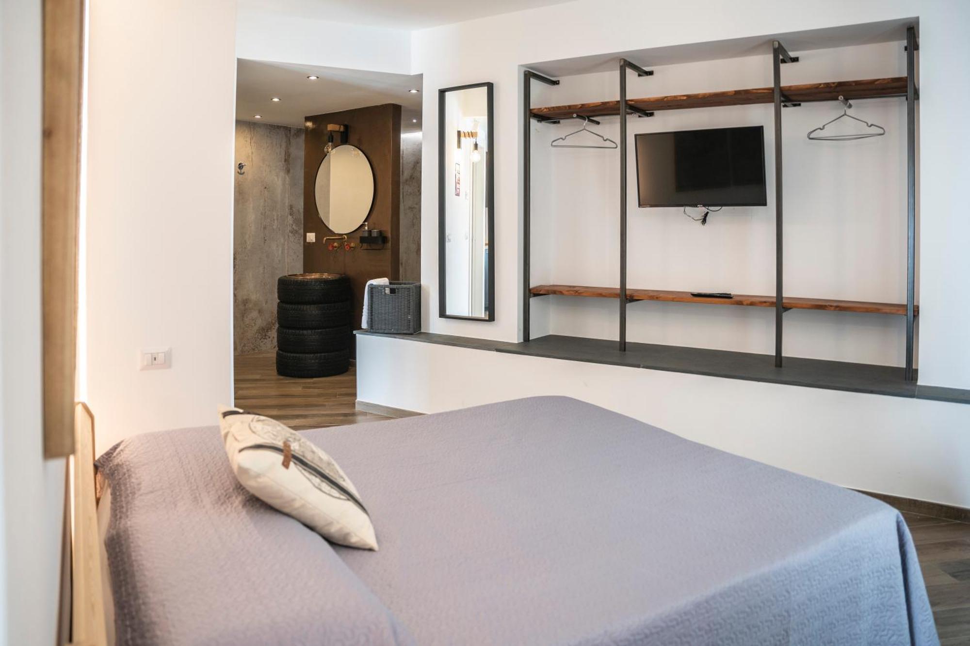 Vespa Apartment Moneglia
