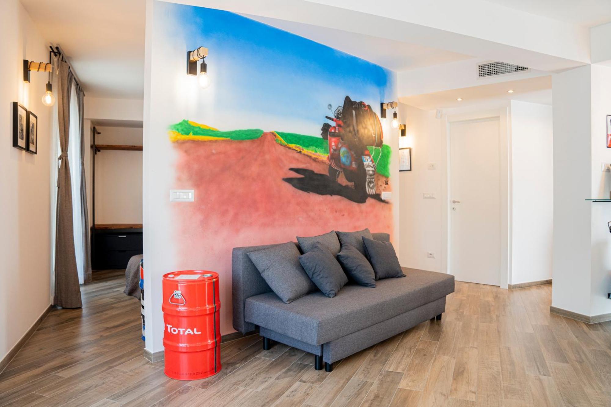 Vespa Apartment *